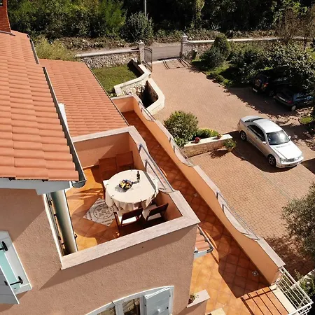 Brig Apartamento Tinjan