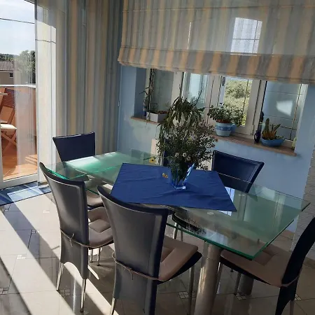 Brig Apartment *